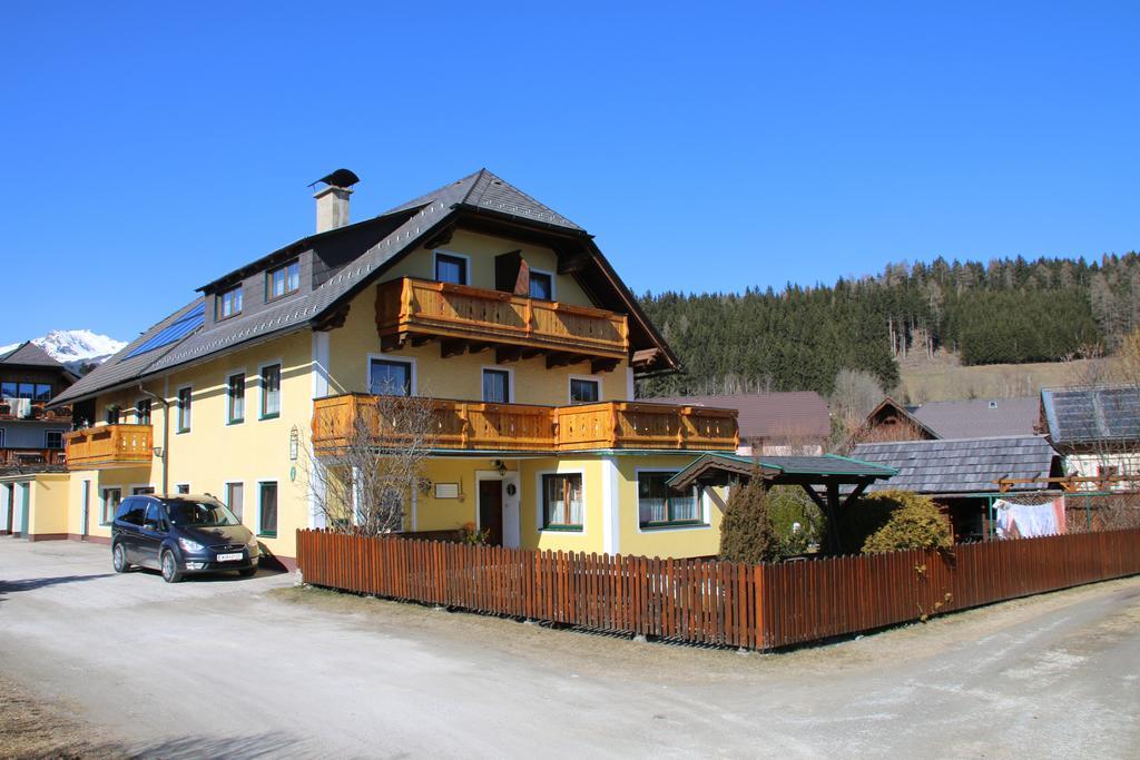 Bed and Breakfast Haus Dorfer Mariapfarr Exterior foto